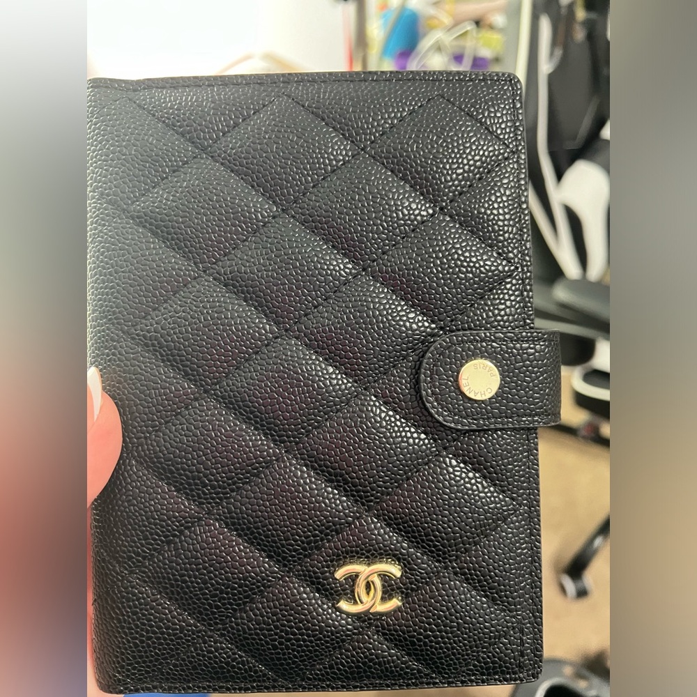 cc "chanel" phone book address book